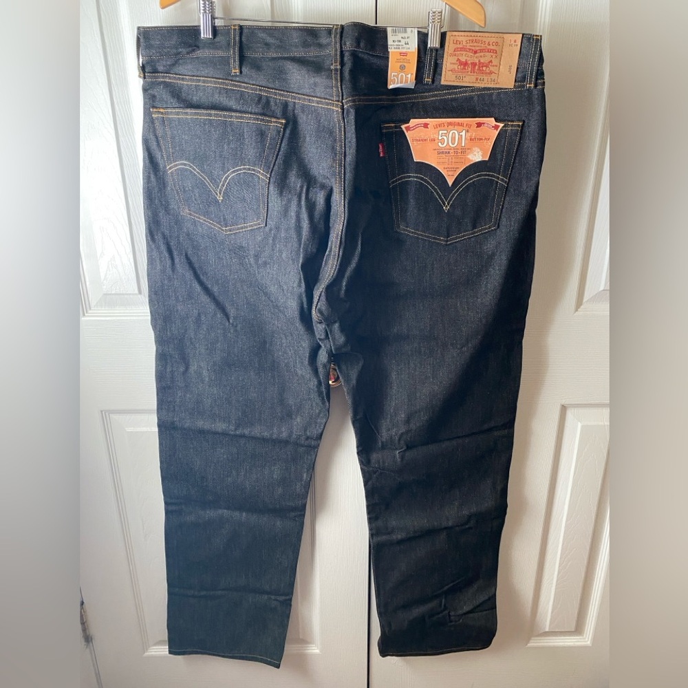 🆕 LEVI’S 501 Shrink-to-Fit Black Wash Straight Leg Button-Fly Denim Jeans 44/34 - Picture 2 of 11